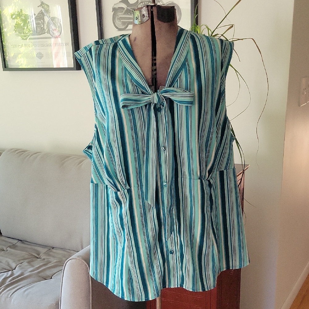 Merona Top Size 22W Blue
